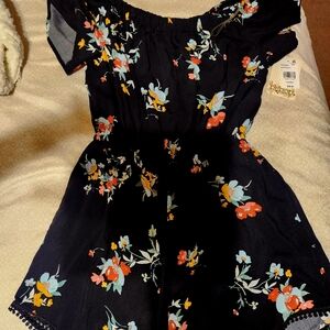 NWT Bebe short jumper. Looks like a short dress but it has shorts